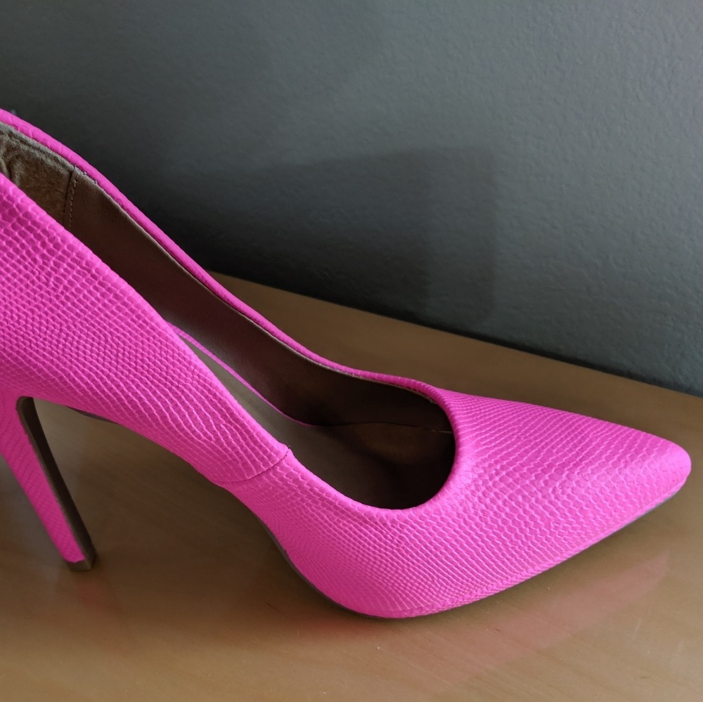 💖Pink 💖 - Picture 3 of 4
